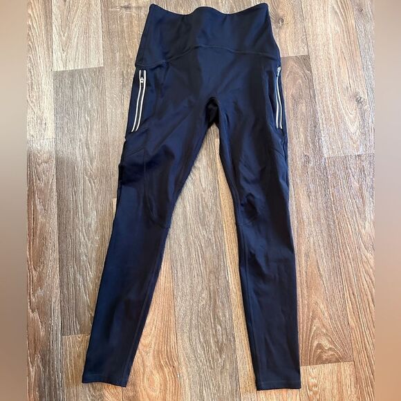 Motion365āby FABLETICS black yoga running pants /2 zipper pockets on the sidesāS - Picture 17 of 17
